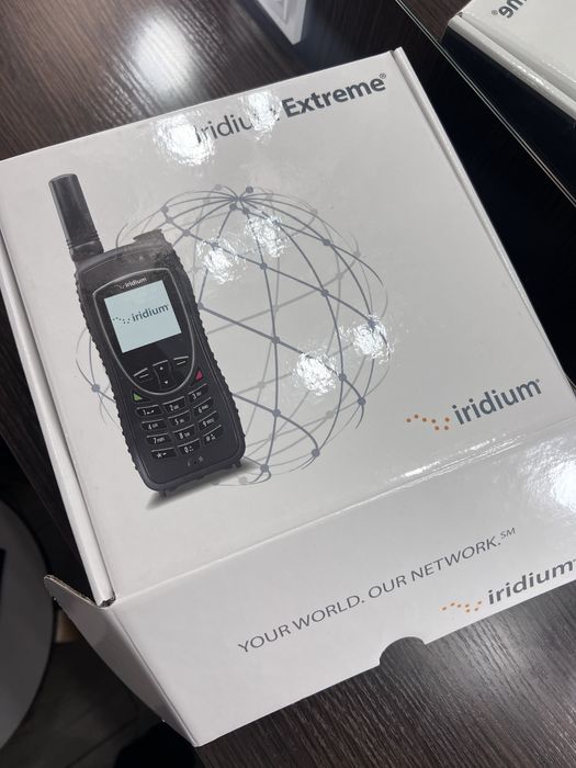 Супутниковий телефон Iridium 9575 Extreme
