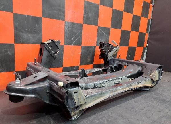 Charriot frente MERCEDES-BENZ Sprinter 4-t (904)