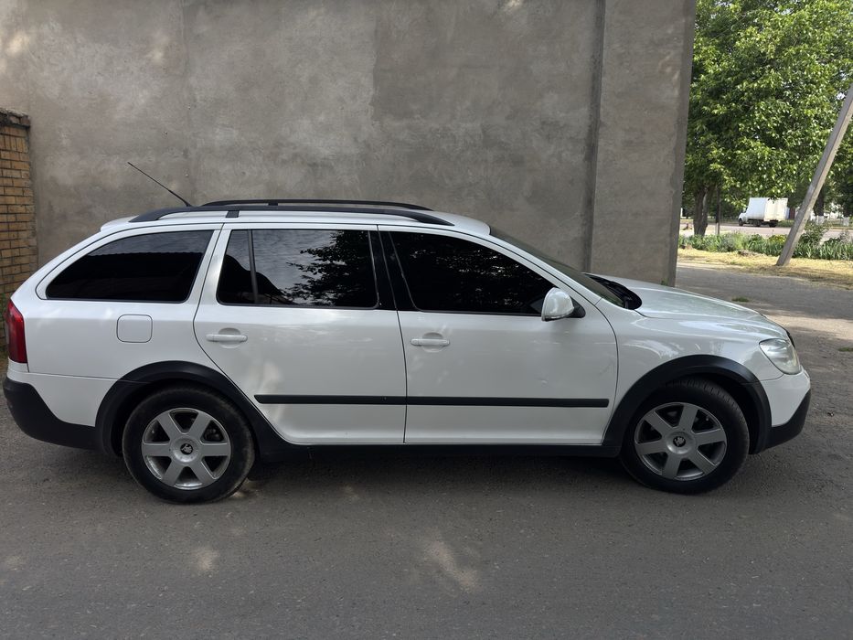 Skoda octavia a5 skout 2011