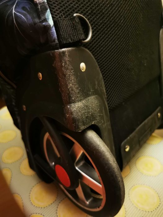 Mochila escolar trolley com rodas grandes da Disney Mickey Mouse
