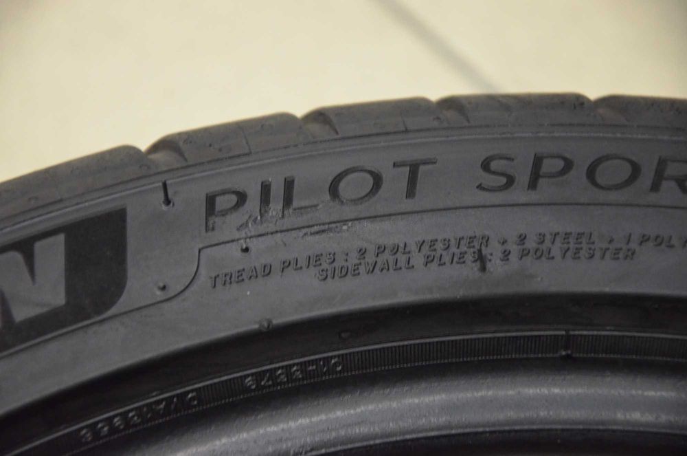 ROK 2023, 225/40 R19 Michelin Pilot Sport 4s Letnie para nr200