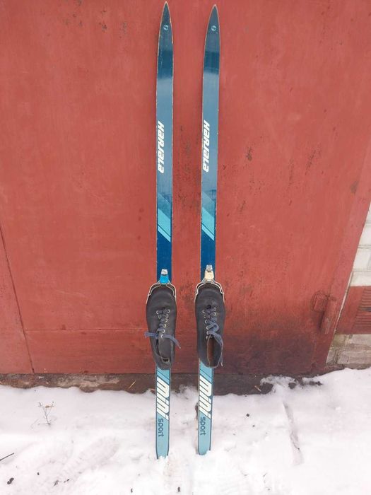 Лижі дитячі дерев'яні з ботинками