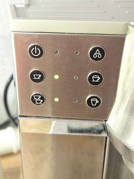 Кавомашина Delonghi ec 850