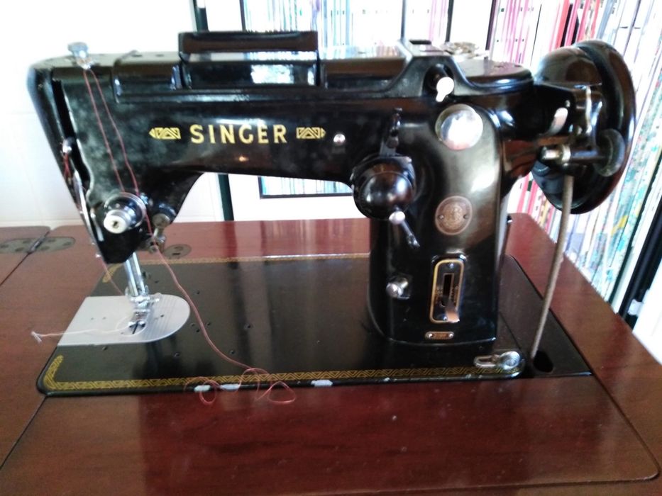 Maquina de costura Singer