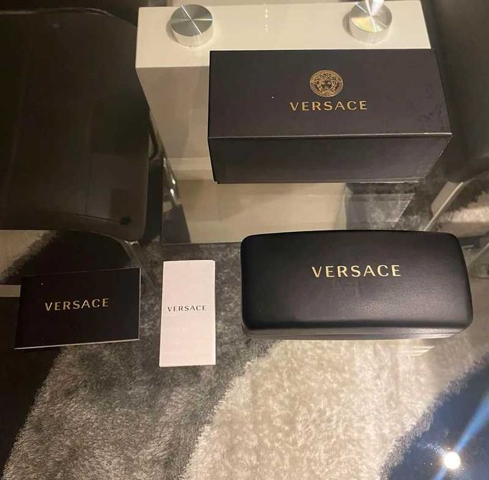 Versace UNISEX - black/Preço negociável