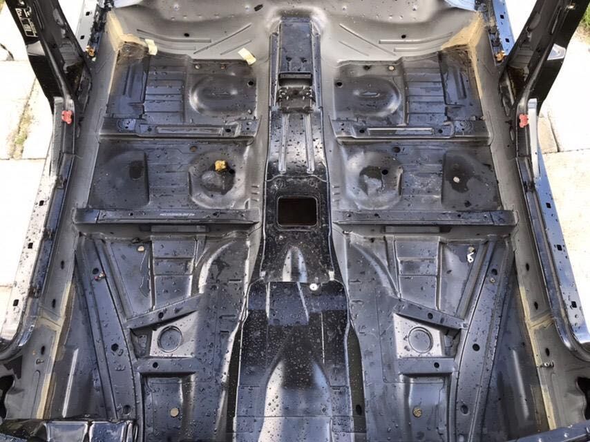 Кузов Лонжерон чверть крило пороги днище  Mercedes W203