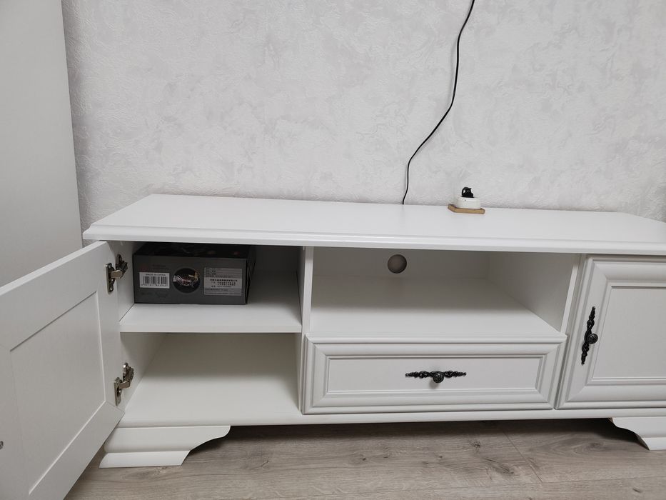 Тумба під телевізор