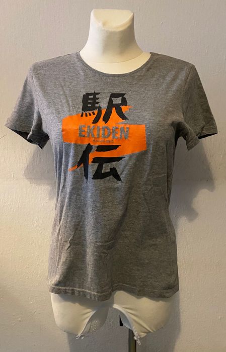 Szara koszulka z nadrukiem Maraton Warszawski rozmiar L 40