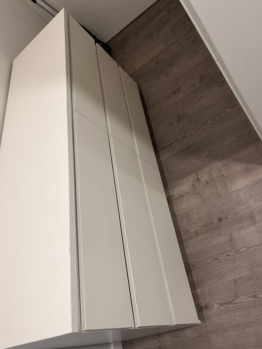 Comoda IKEA com 6 gavetas