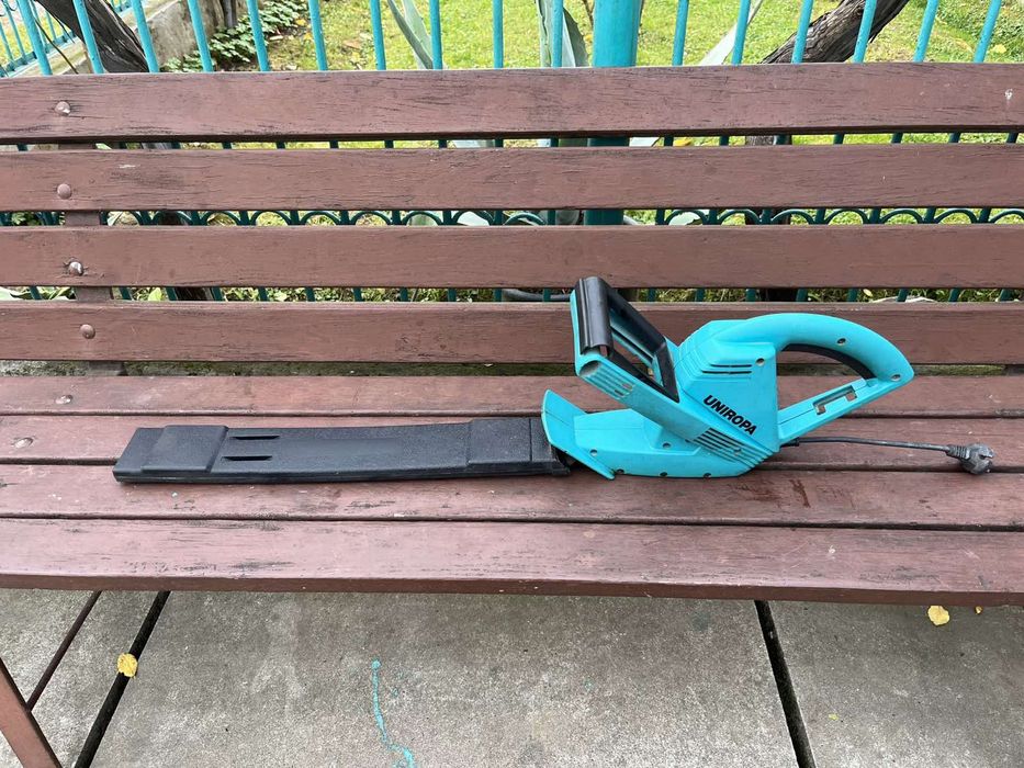 Тримери для саду.