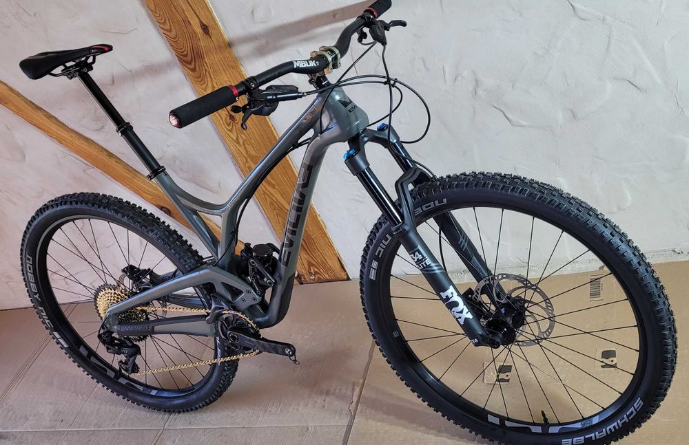 EVIL Following MB,V1, L, 29, USA,carbon