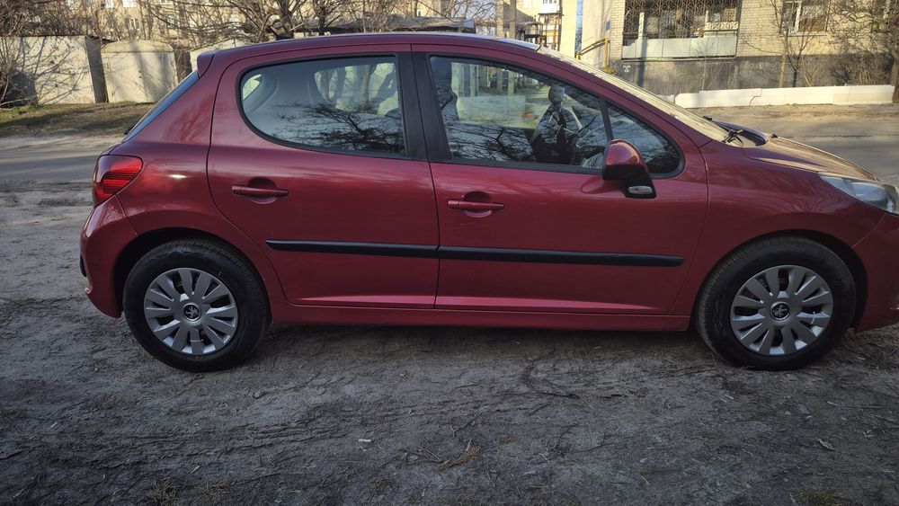 Peugeot 207 продаж