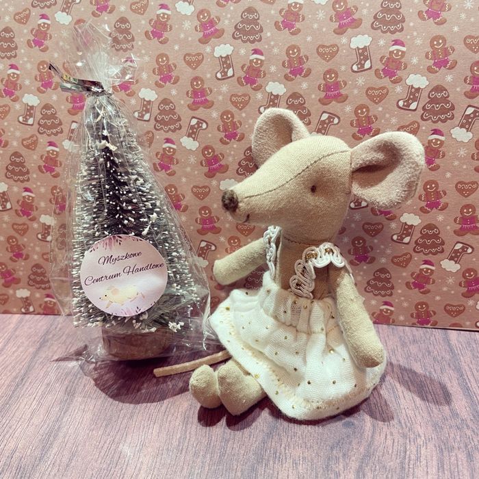 Choinka ze śniegiem mini dla myszek maileg sylvanian do domku