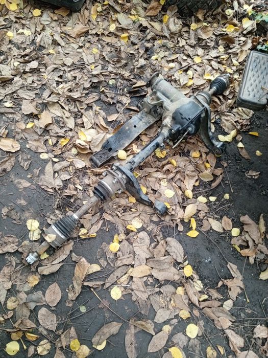 Передній міст л200