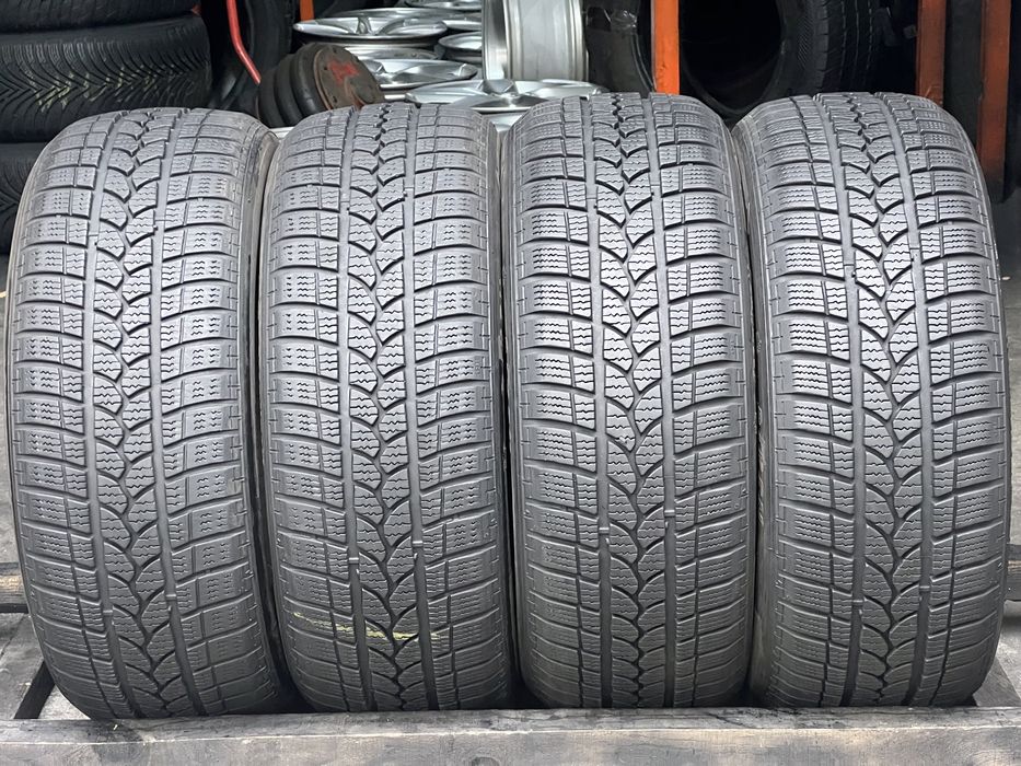 Шины зимние 215/55/R16 Cormoran Snow Pro B2