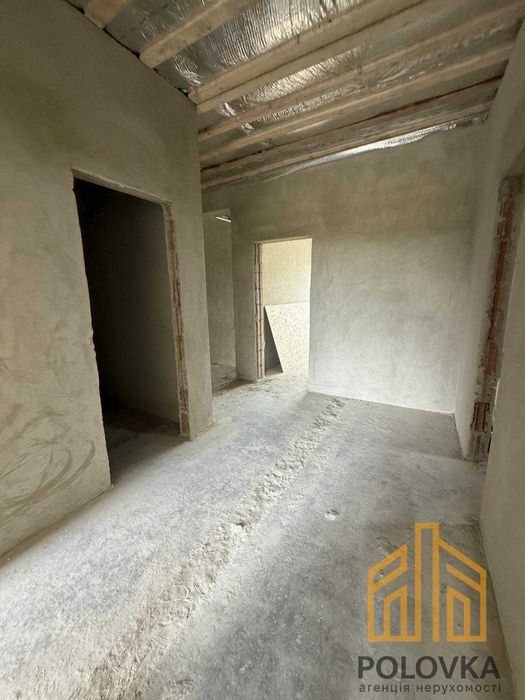 Продаж 2-поверхового дуплексу, Садовий