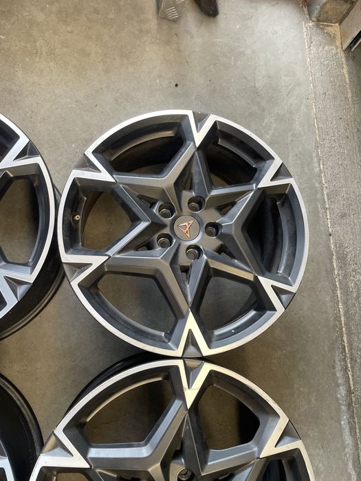 Felgi Cupra Seat leon Fr 19 ateca 5x112 alufelgi audi vw golf skoda