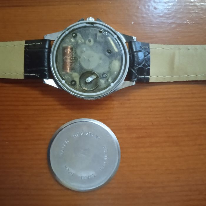 Годинник кварцовий, жіночий