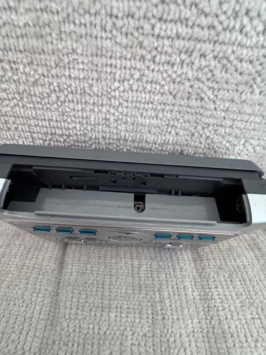 Aiwa - HS -TX596 Walkman - Sterio Radio cassete player