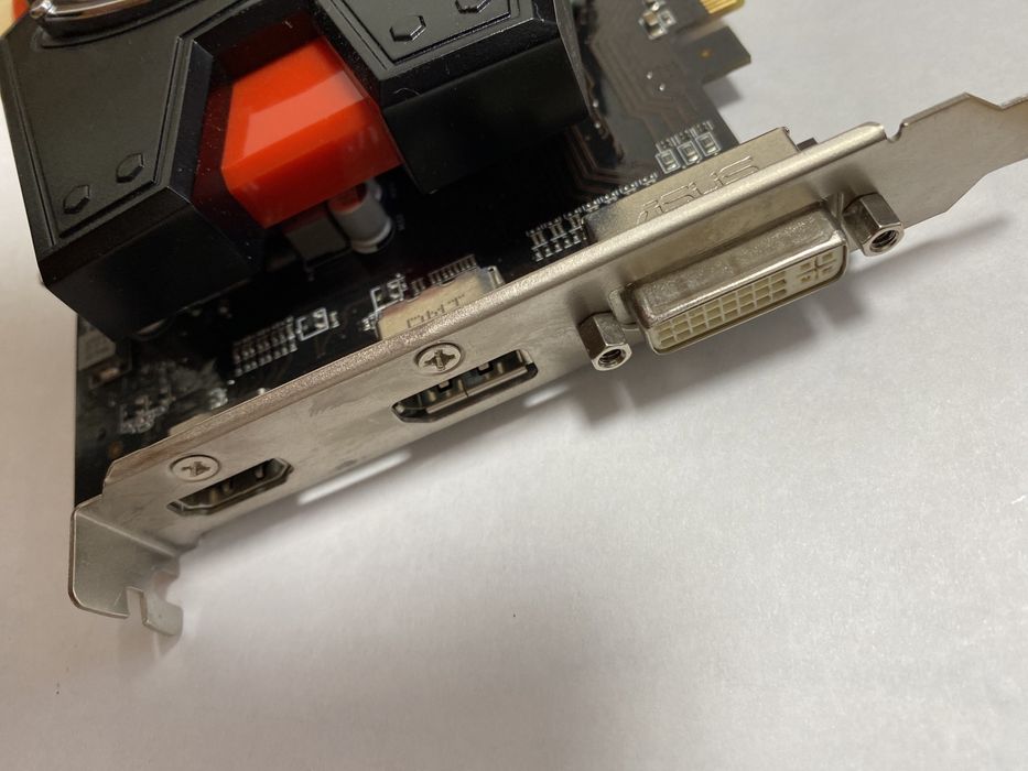 Відеокарта Radeon HD 6670 1gb