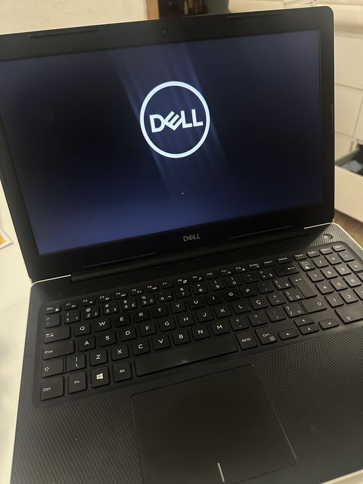 Dell Notebook with Intel Core i3 7th Generation462125327325614082
