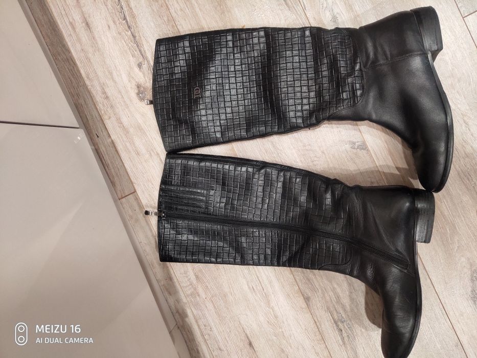 Продам женские сапоги 37,38 р