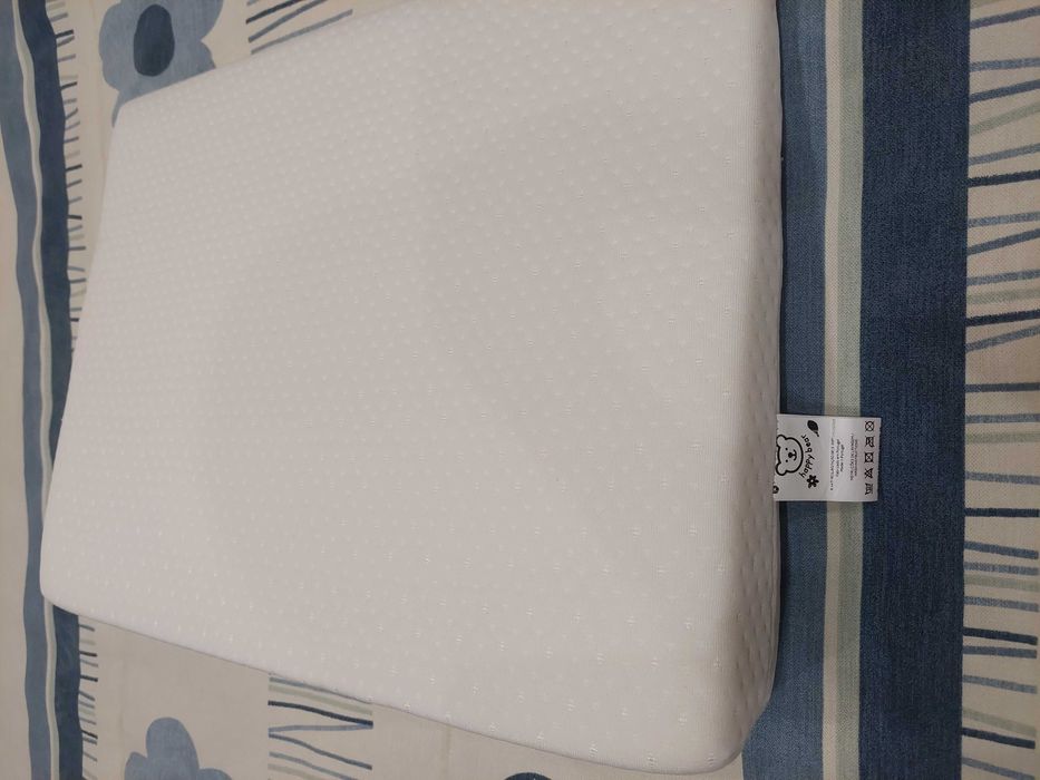 Almofada Anti-regurgitação bebé