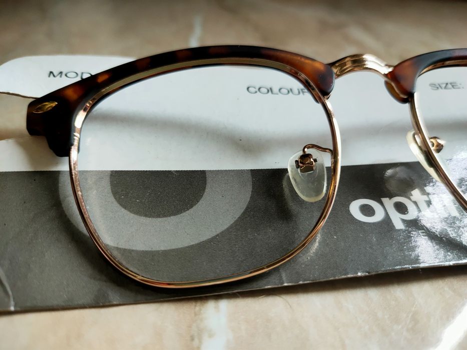 Oprawy Okularowe Optimax