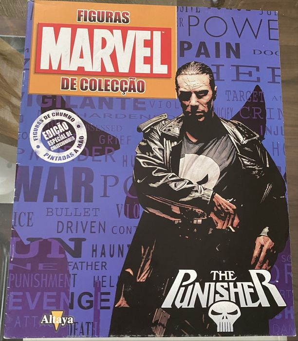 Vendo várias revistas Super-Heróis da Marvel