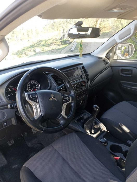 Carinha a venda Mitsubishi L200