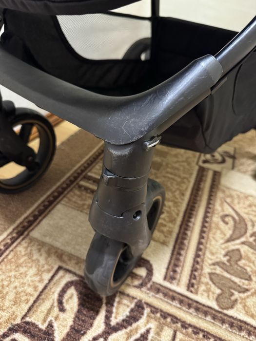 Прогулянкова коляска Kinderkraft Trig3