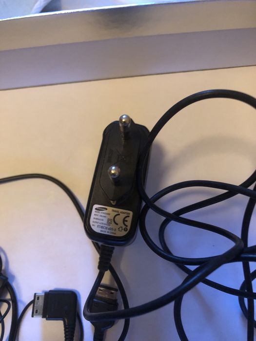 Carregador e auricular com fios samsung