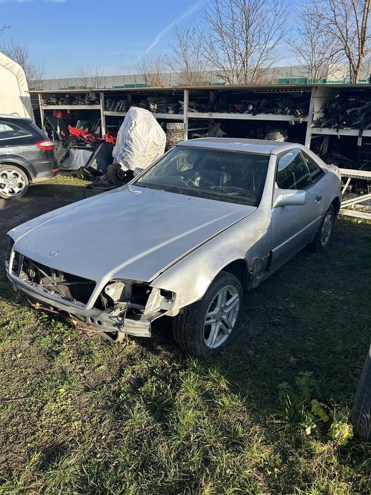 Mercedes  R129  czesci maska