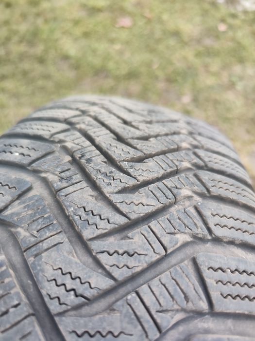 4 felgi stalowe + opony zimowe 195/65 R15 5x108