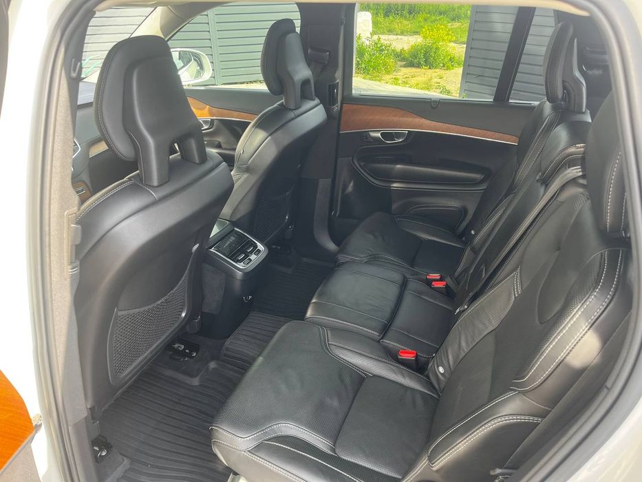 Volvo XC90 2019 року