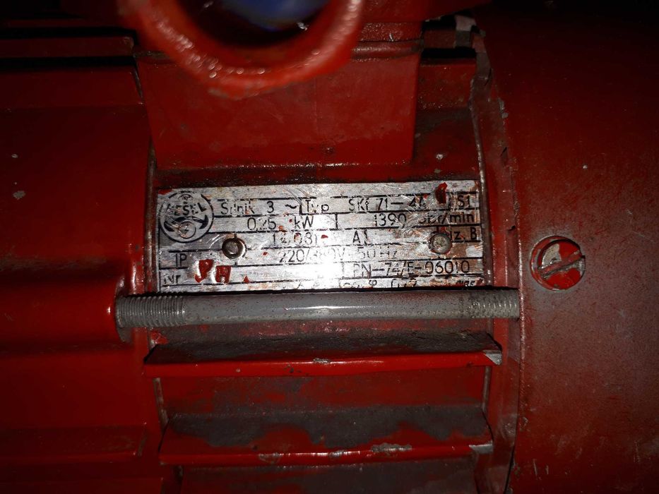 Silnik elektryczny BESEL Skf 71-4A,