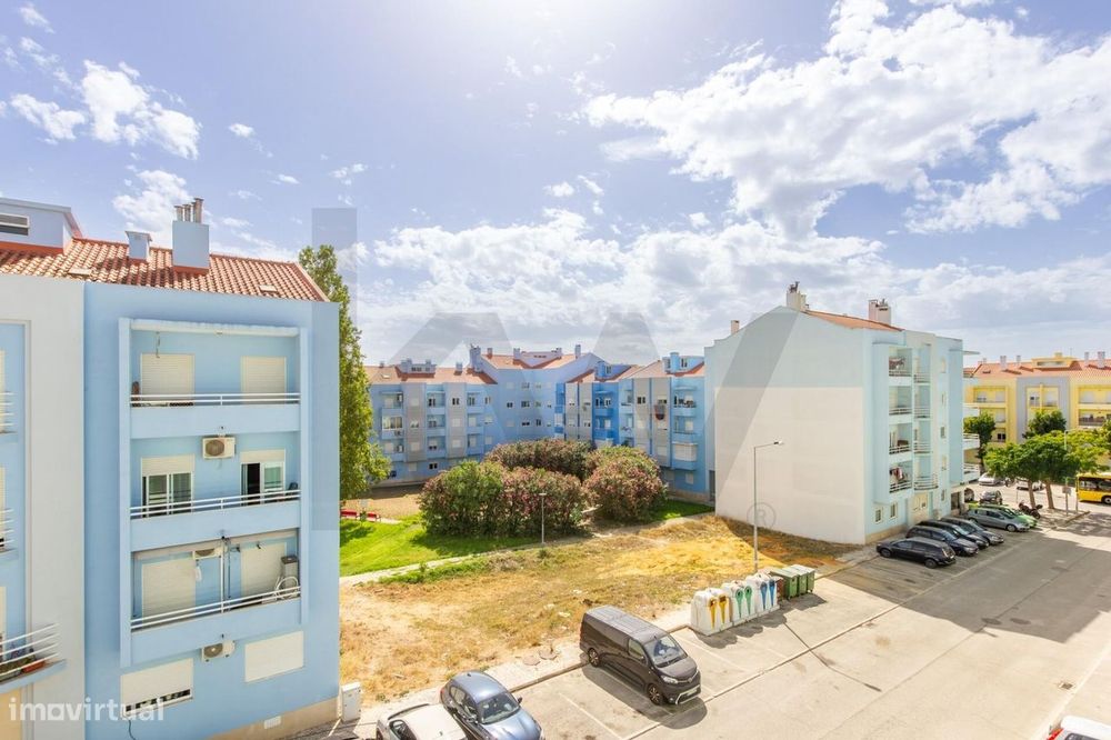 Apartamento T3 com Suíte, Lareira, Três Varandas e Arrecadação | Monti