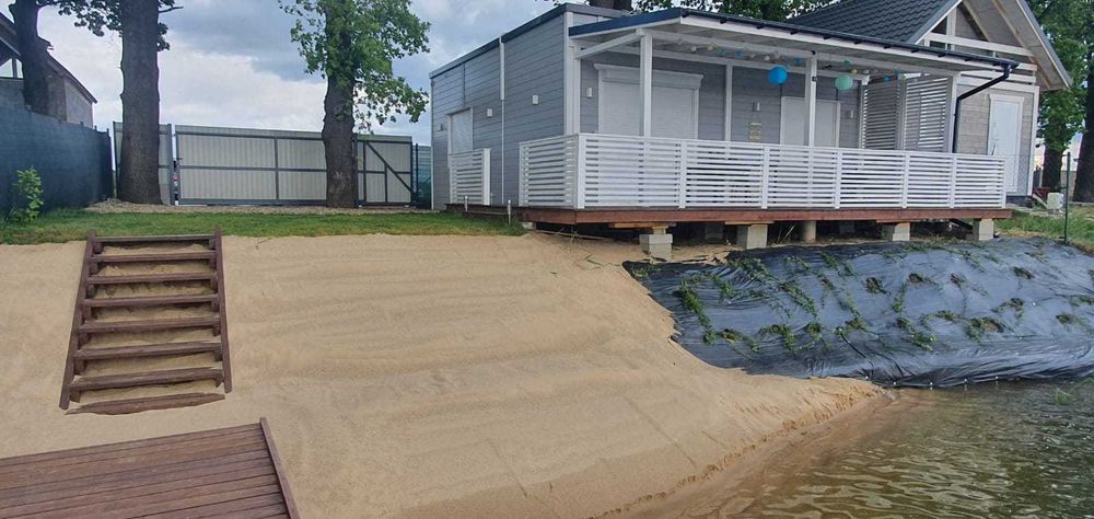 Domek nad jeziorem- linia brzegowa, pomost, mini plaża- Spalona