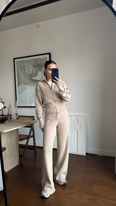 Костюм з двома замками,замочками,вязаний,з палацо,кардиганом на замку,