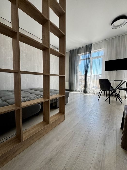 Оренда квартири житло посуточно подобово Одеса Авиньон море паркинг