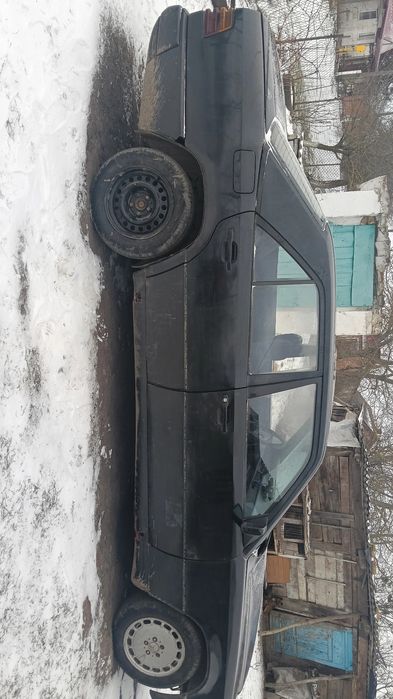 Мерседес 124 в непоганому стані