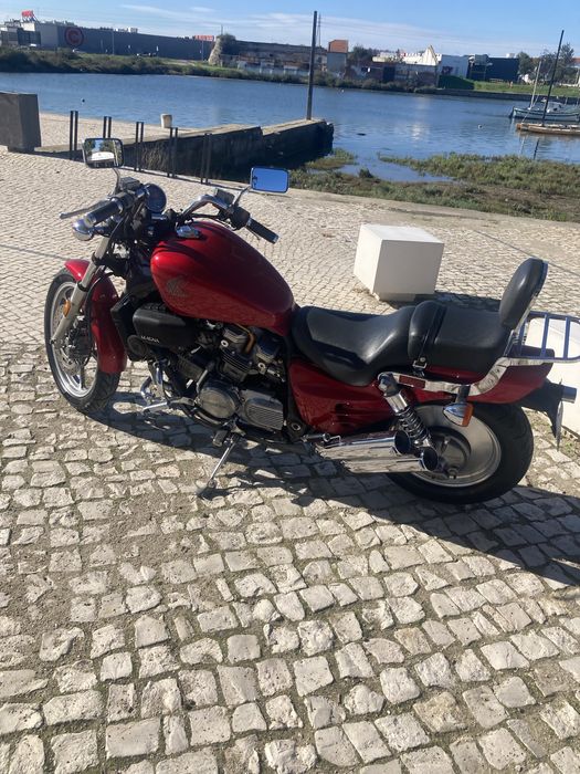 Honda VF700c Supermagna