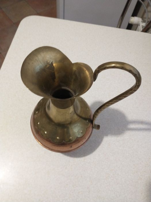 Mosiężny dzban 31 cm wysokość