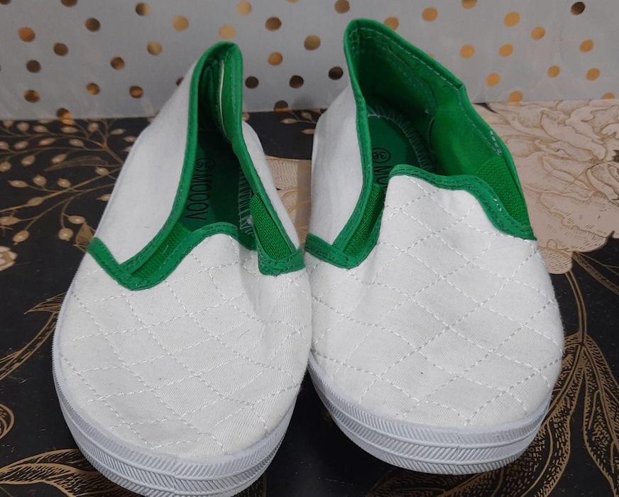 Tenisówki białe nowe 36