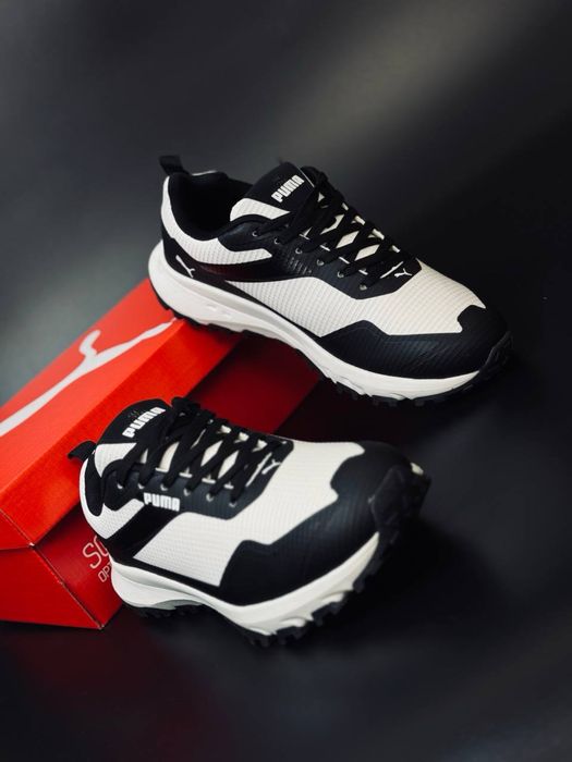 Успей забрать свой размер! Зимние кроссовки Puma , черно белые