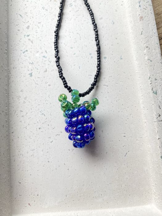 Naszyjnik z koralików z owocem jeżyna, niebieska malina, handmade