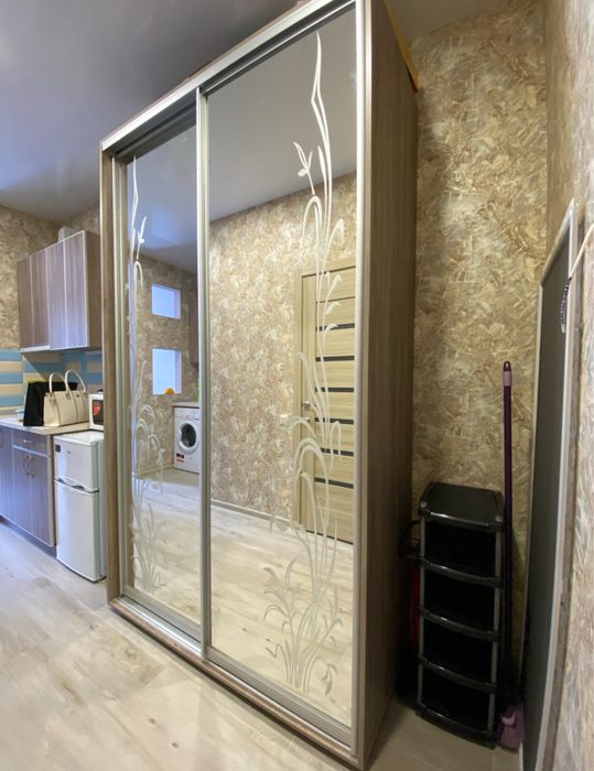 Сдам гостинку метро Академика Павлова