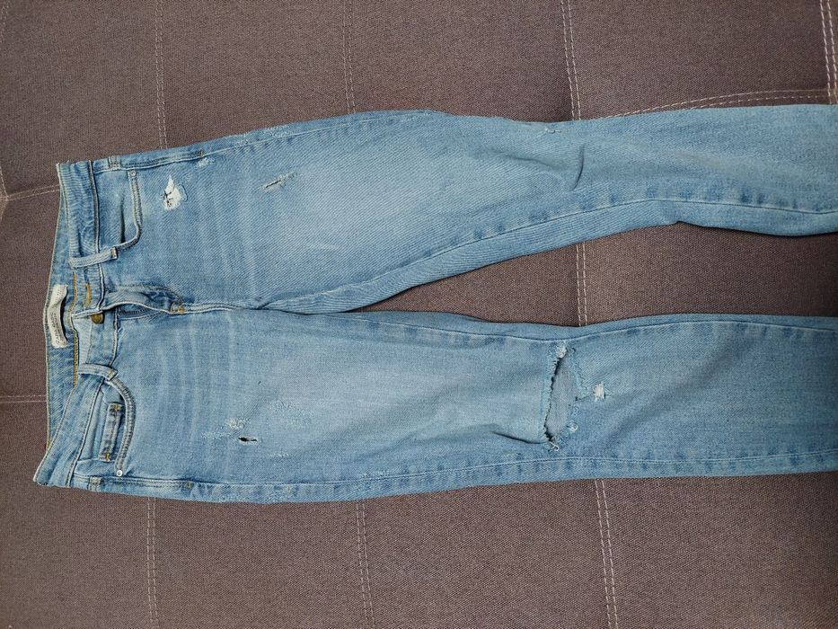 Продам джинси для дівчинки,фірма ZARAи