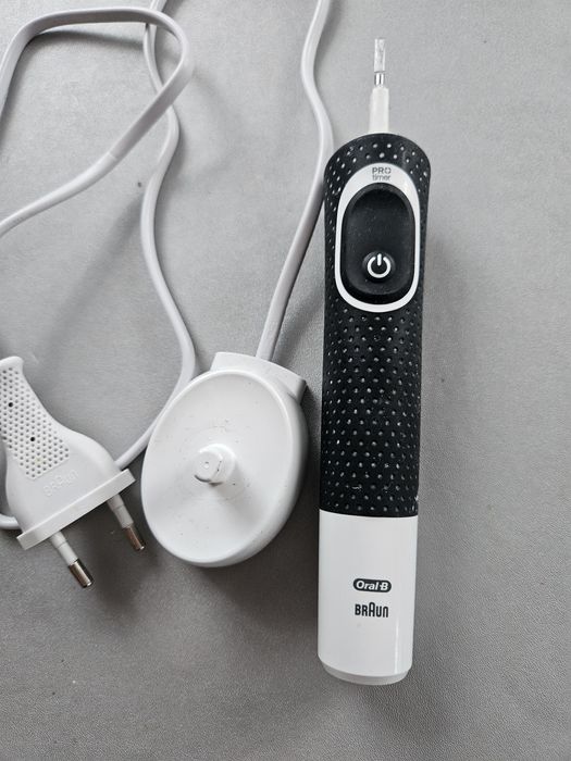 Szczoteczka do zębnów Oral B Braun
