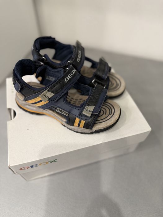 Босоніжки geox 28 р